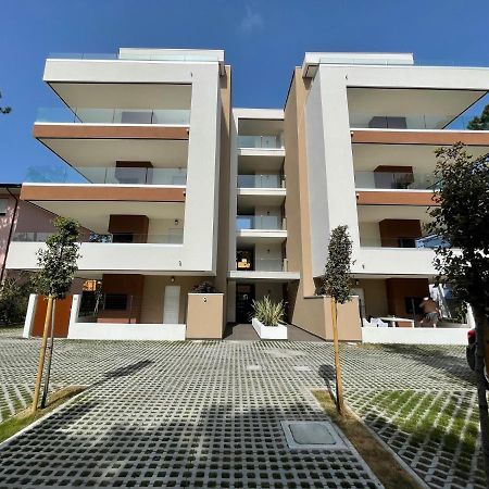 Iris Suite Bibione Exterior foto