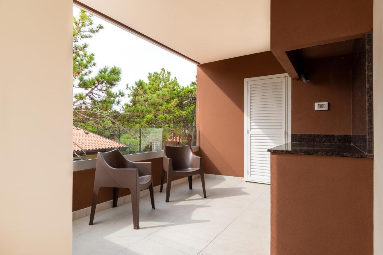 Iris Suite Bibione Exterior foto